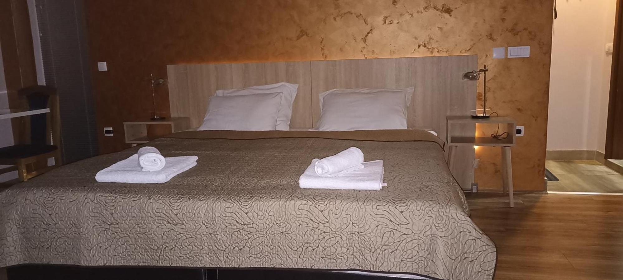 Athos Apartments Nis Bilik gambar